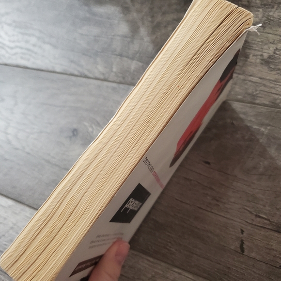 Smashed Story of drunken girlhood book - Picture 5 of 6